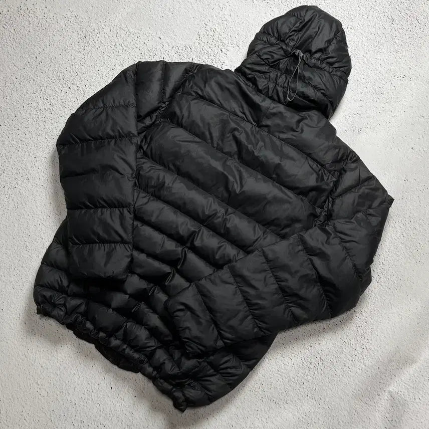 [SOLD OUT] Patagonia Hi-Loft Down Hoody