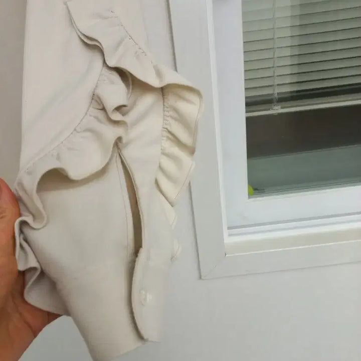 [BUNJANG] System Ivory High-Neck Blouse / 시스템블라우스