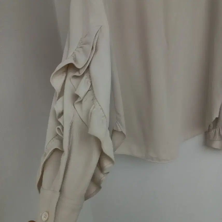[BUNJANG] System Ivory High-Neck Blouse / 시스템블라우스