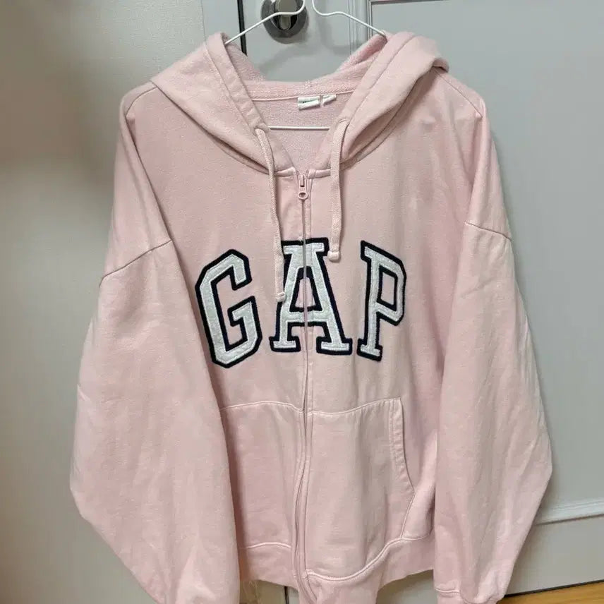 [SOLD OUT] 갭 핑크 후드집업