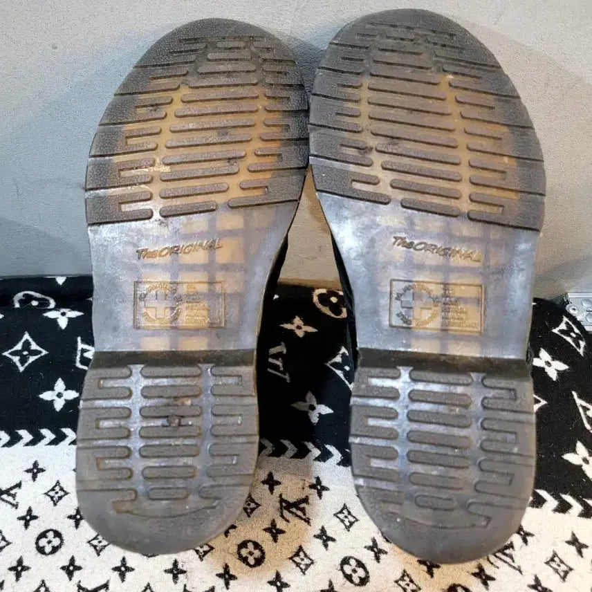 [BUNJANG] Dr. Martens 1460 Triumph Biker Boots / 정품 닥터마틴 1460 트라이엄프 바이커 부츠