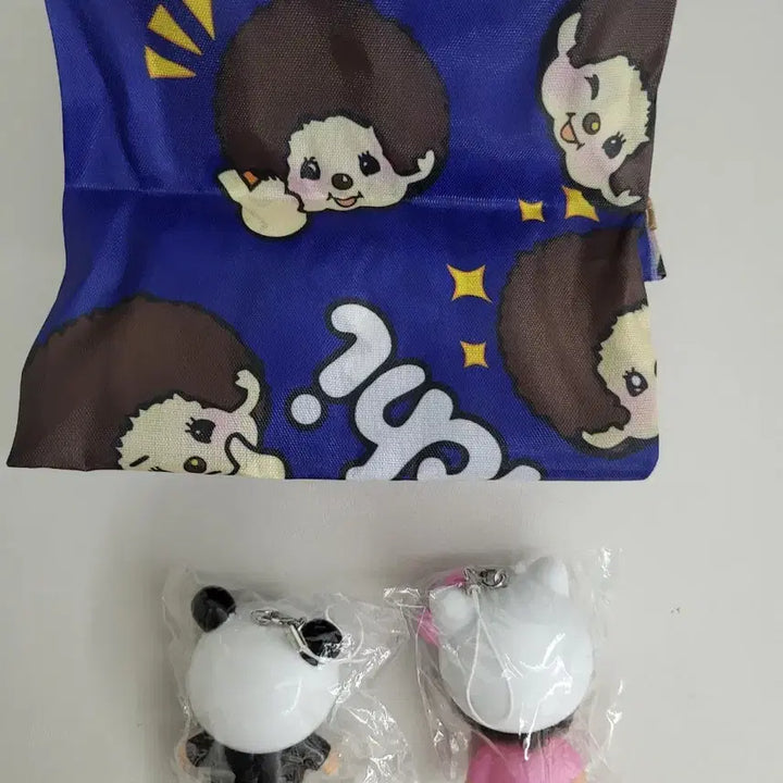 [BUNJANG] Monchhichi Hello Kitty &amp; Panda Handphone Charm Set / 몬치치 핸드폰고리 키링 인형 (헬로키티/팬더) + 장바구니