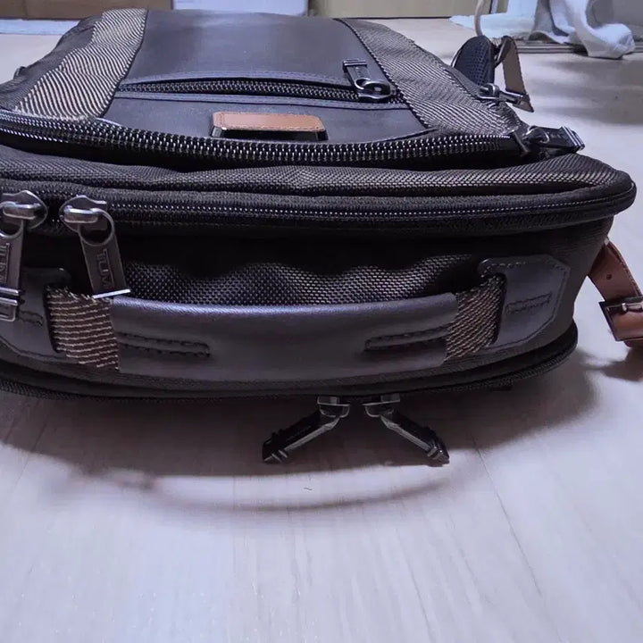 [BUNJANG] TUMI Davis Backpack / TUMI 투미 남성 백팩 데이비스
