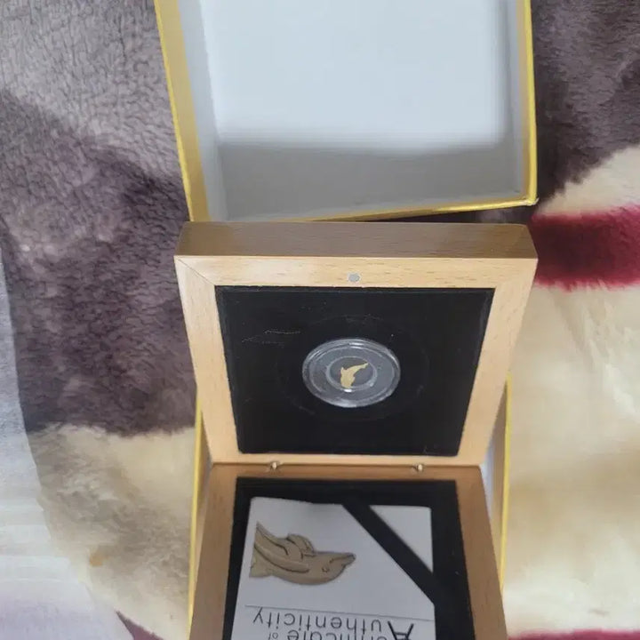[BUNJANG] Pallas Dolphin 0.5g Gold Coin / 돌고래 금화 0.5g 코인 + 보증서 케이스