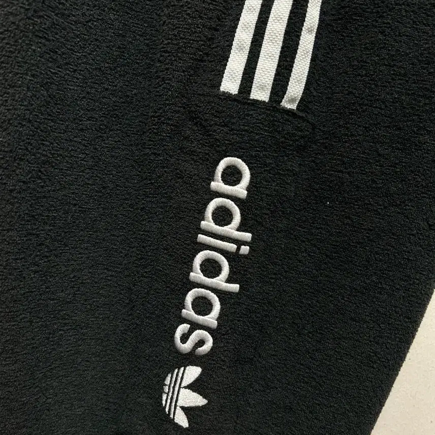 [SOLD OUT] 아디다스 3선 트레이닝 바지 블랙 XL