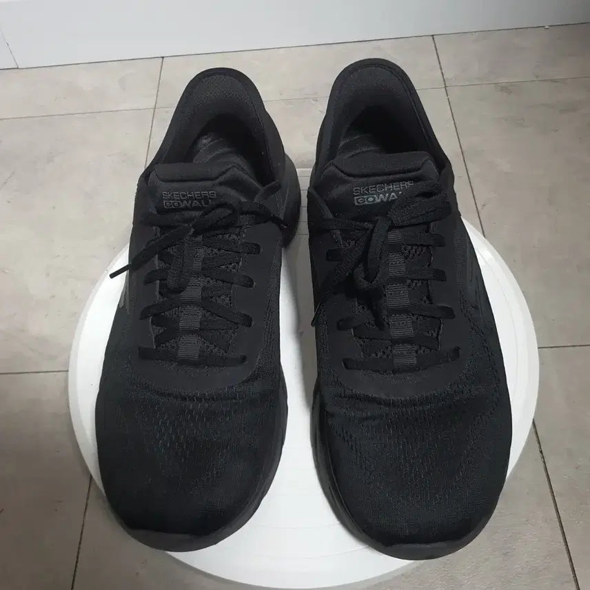 [BUNJANG] Skechers Go Walk 7 Slip-Ins Sneakers / 스케쳐스 고워크 7 슬립인스 270mm