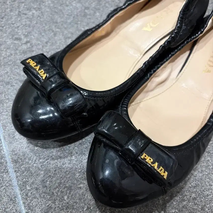 [BUNJANG] Prada Ribbon Flat Shoes / 프라다 리본 플랫슈즈 37.5