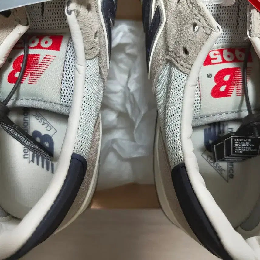 [BUNJANG] 뉴발란스 M995CHA 30주년 250사이즈 새제품 / 뉴발란스 M995CHA 30주년 250사이즈 새제품