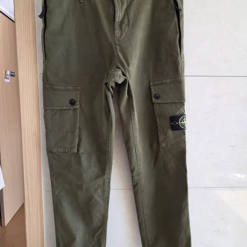 [SOLD OUT] 스톤아일랜드 카고바지