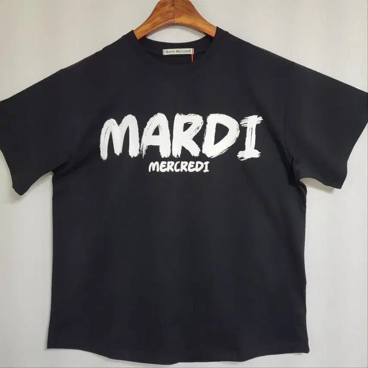 [BUNJANG] Mardi Mercredi Brush Logo T-shirt / 마르디메크르디 브러쉬로고 티셔츠