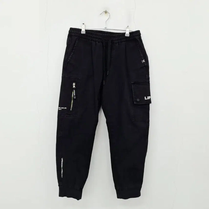 [SOLD OUT] 라이프워크 카고 조거 팬츠 블랙 공용 M 81