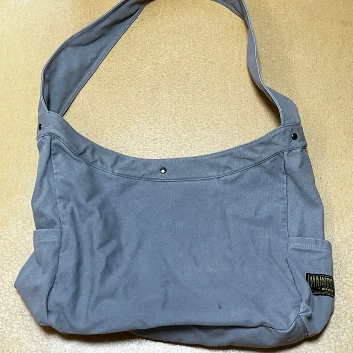 [BUNJANG] Mainbooth Washed Cross Bag Light Gray / ONE)) 메인부스 08 워시드 크로스 백 라이트 그레이