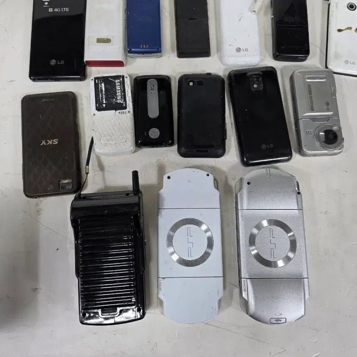 [BUNJANG] Various Old Mobile Phones / 다양한 구형휴대폰/전화기