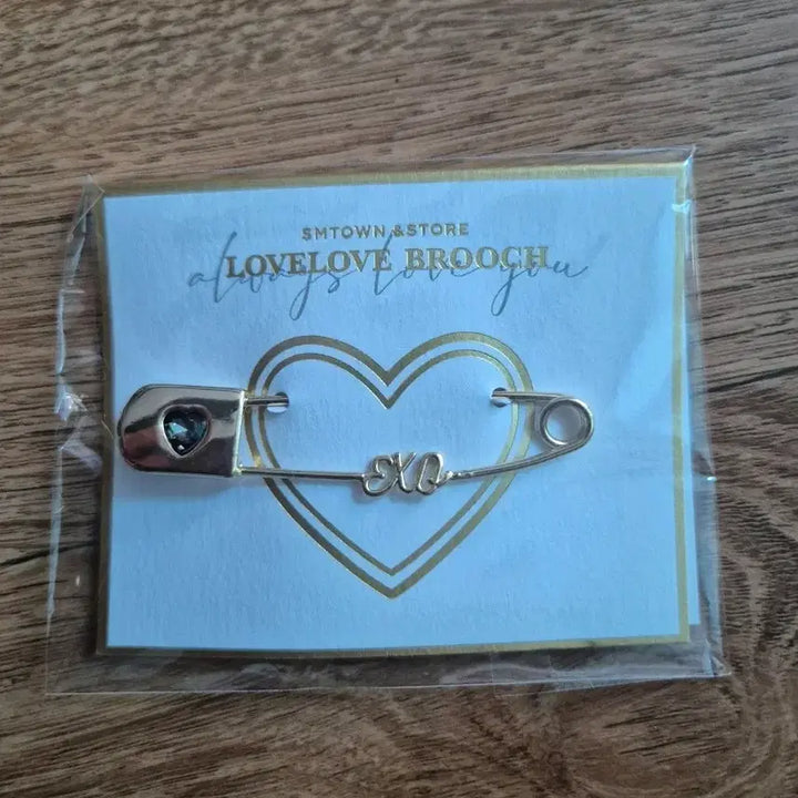 [BUNJANG] EXO Love Brooch (Sealed) / 엑소 러브브로치