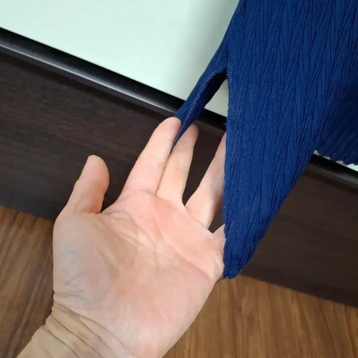 [BUNJANG] Pleats Please Navy Blouse Top / 플리츠미 네이비  상의  66날씬77 점도  약간A라인