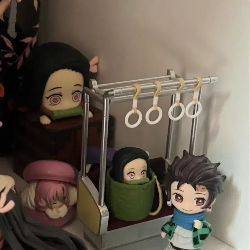 [BUNJANG] Japanese Train Seat Gacha 2 Types (Unsealed) / (미개봉) 1/24 일본 전철 의자 가챠 2종 (피규어판매X)
