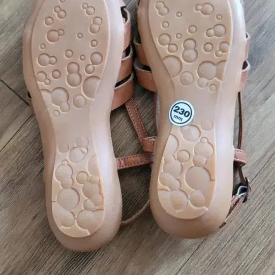 [BUNJANG] 예쁜여름샌들.다이나핏.나이키등등 다예뻐요 / 예쁜여름샌들.다이나핏.나이키등등 다예뻐요 ㅡ마지막가격내림요