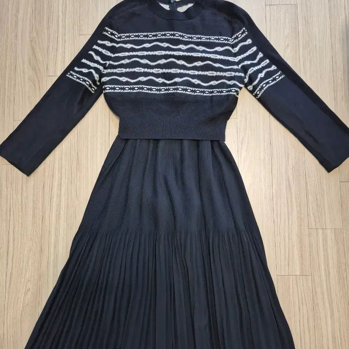 [BUNJANG] DUEL Knit Layered One-Piece Dress / 듀엘 니트 레이어드 원피스 보브 온앤온 쥬크 나이스클랍