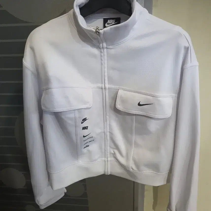 [BUNJANG] Nike White Swoosh Jacket / 나이키 화이트 스우시 자켓