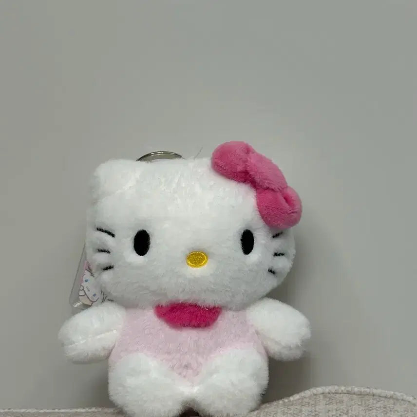 [BUNJANG] Sanrio Hello Kitty Doll Keychain / 산리오 헬로키티 인형 키링
