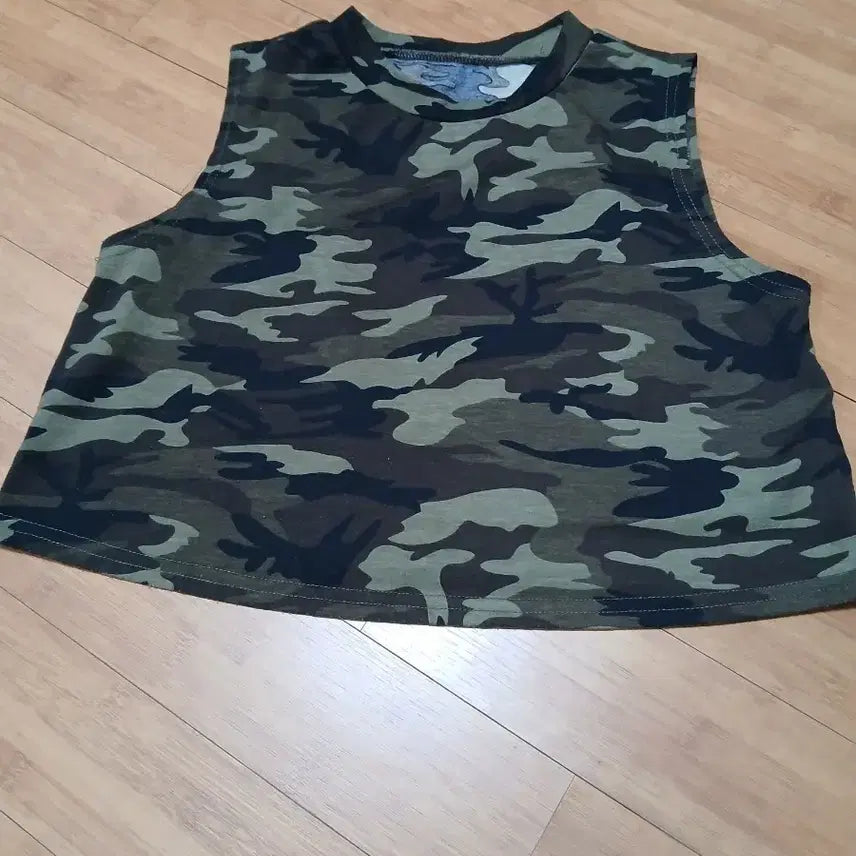 [BUNJANG] Camouflage 5-Part Shorts / 카모플라쥬 크롭나시티&amp;반바지 5부