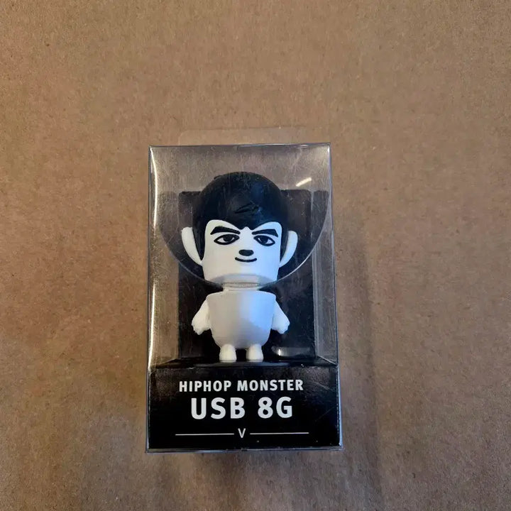 [BUNJANG] BTS V Hip Hop Monster USB 8GB Figure / 새) BTS 방탄 힙합몬스터 뷔 USB 8G 피규어