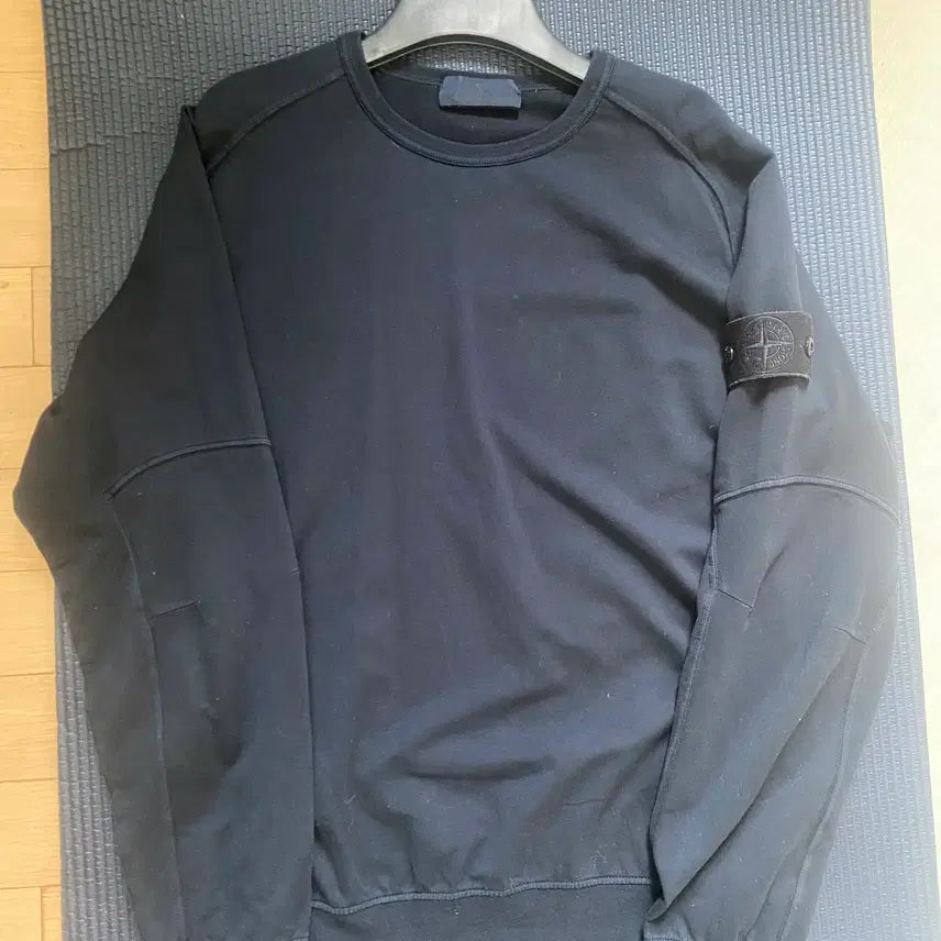 [BUNJANG] Stone Island Ghost Piece Sweatshirt / 스톤아일랜드 맨투맨 고스트피스 스톤 맨투맨 7215637F3 판매 교환