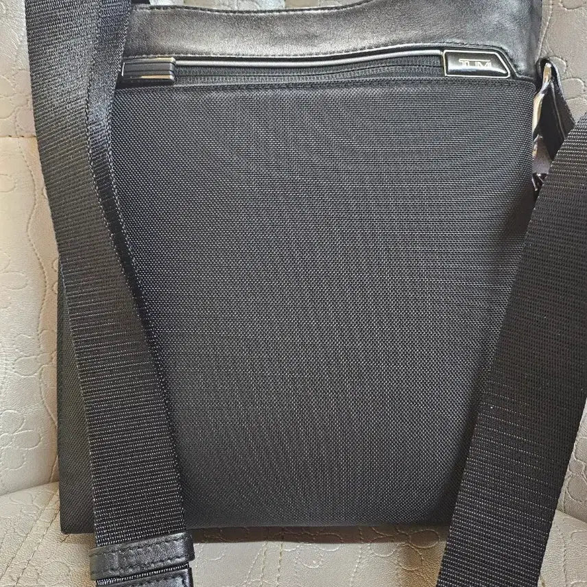 [SOLD OUT] TUMI 남성 크로스백