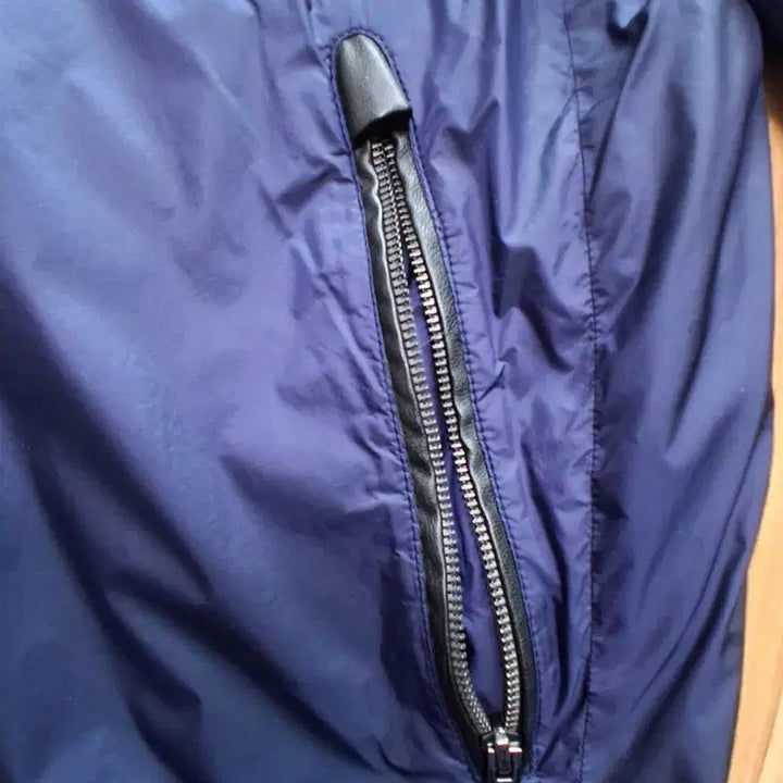 [BUNJANG] Calvin Klein Navy Windbreaker Jacket / 캘빈클라인 CK 네이비 바람막이 자켓