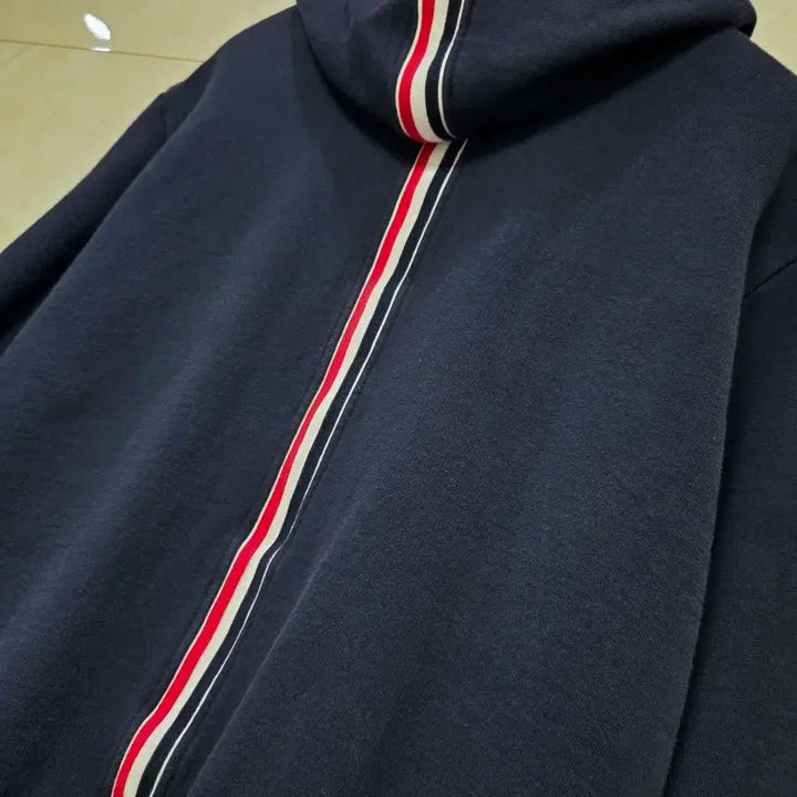 [BUNJANG] Thom Browne Tricolor Stripe Hoodie Jacket / {클로젯}[5]톰브라운 백삼선 후드집업