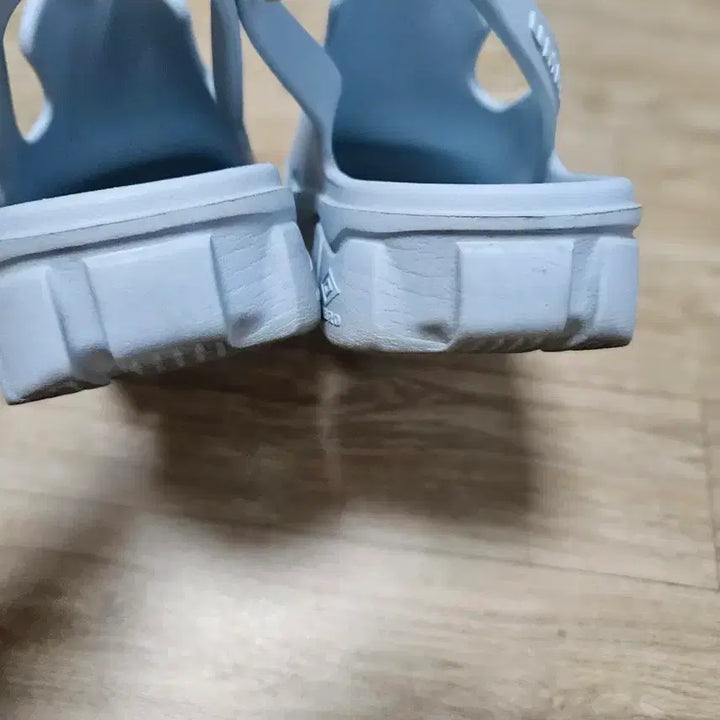 [BUNJANG] Umbro Toffee Slides (280) / 엄브로 토피 슬라이드 280