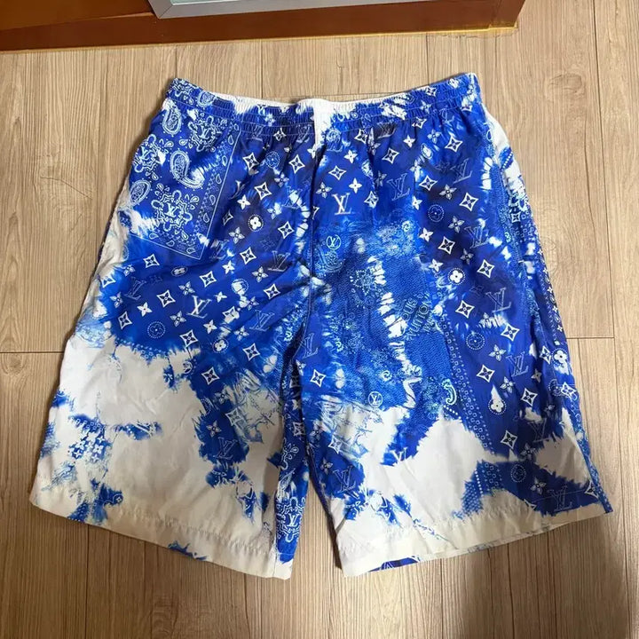 [SOLD OUT] 루이비통 모노그램 반바지 블루 M