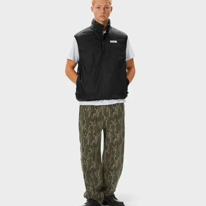 [BUNJANG] Thisisneverthat Insulate Reversible Vest Black S / 디스이즈네버댓 인슐레이트 리버서블 베스트 조끼 S 블랙