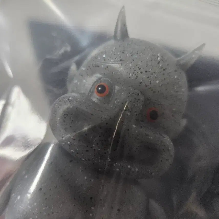 [BUNJANG] Y.skream Toy VeVilla Sofubi Art Toy / 아트토이 소프비 카이쥬콜라보 다른행성에서온 vevilla 베빌라 팝니다