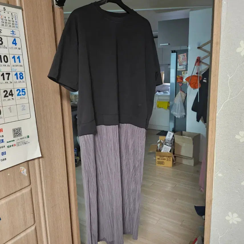 [BUNJANG] Black Pleated Long Dress / 블랙 상의 플리츠 롱 원피스