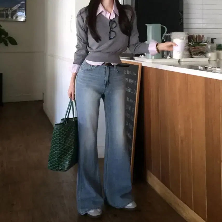 [BUNJANG] Holy Made Marang Fitted V-Neck Cropped Spring Knit / (새상품)홀리 made 마랑 잘록 브이넥 크롭 봄니트