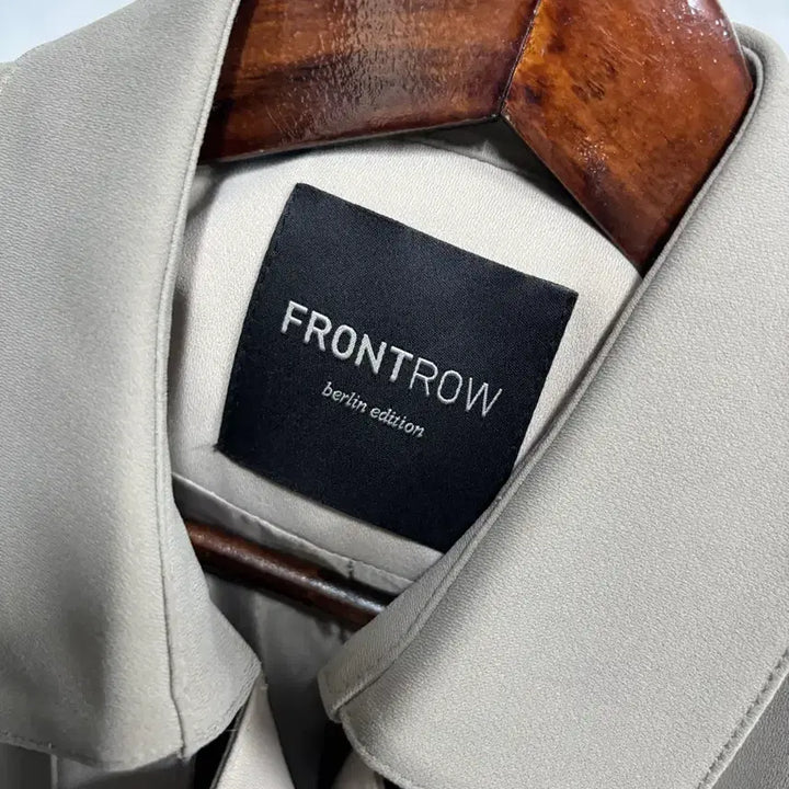 [BUNJANG] Frontrow Trench Coat / 프론트로우 트렌치 코트