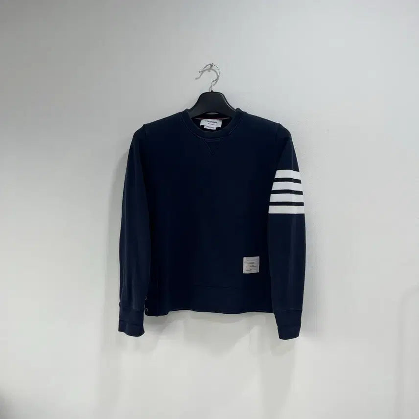 [BUNJANG] Thom Browne Diagonal Stripe Sweatshirt Navy / [2]톰브라운 사선완장 맨투맨 네이비
