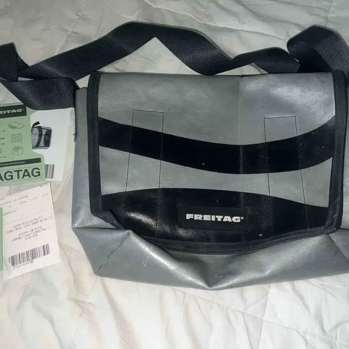 [BUNJANG] Freitag Dexter Messenger Bag (Grey/Black) / 프라이탁 덱스터 메신저백 그레이 블랙