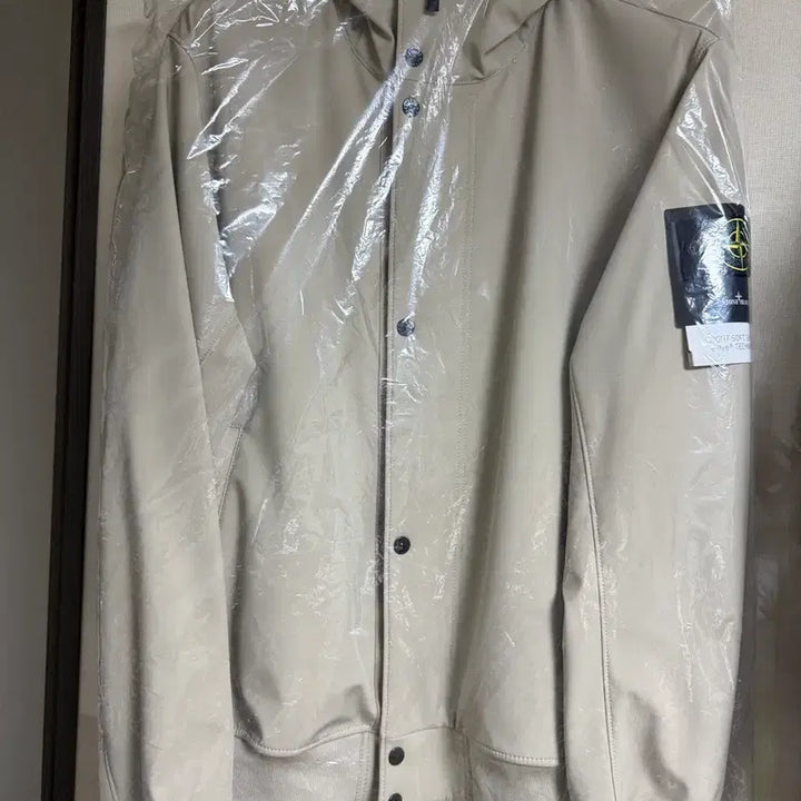 [BUNJANG] Stone Island Light Soft Shell Jacket Beige XL / 스톤아일랜드  라이트 소프트쉘 베이지 XL 새상품