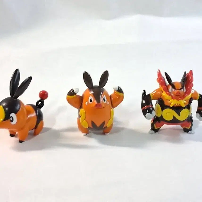 [SOLD OUT] 포켓몬스터 몬코레 뚜꾸리, 차오꿀, 염무왕 셋트
