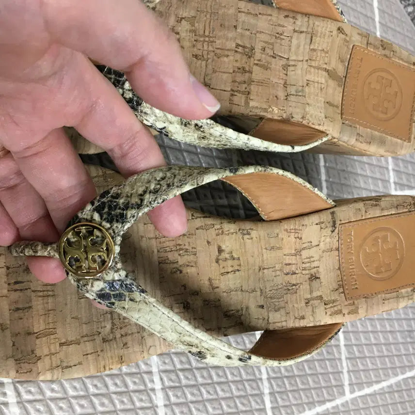 [BUNJANG] Tory Burch Vamp Wedge Slippers Sandals / 토리버치 뱀피 웨지 슬리퍼 샌들 245