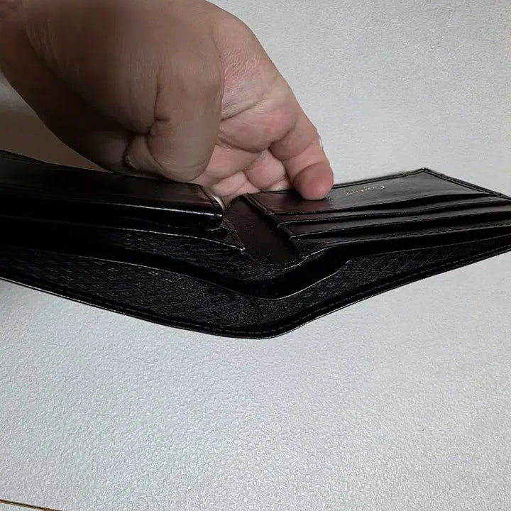 [BUNJANG] Cartier Black Leather Bifold Wallet / 까르띠에 블랙 가죽 반지갑