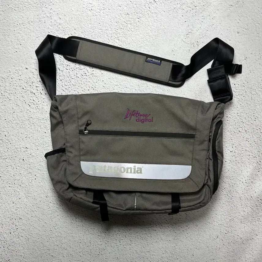 [BUNJANG] 2008s Patagonia Critical Mass Bag / 2008s Patagonia Critical Mass Bag