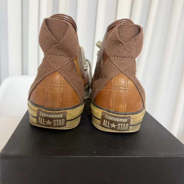 [BUNJANG] Converse Chuck Taylor Brown Leather Sneakers / 컨버스 척테일러 브라운 레더 285