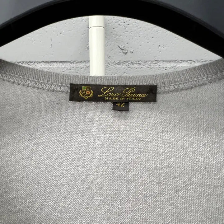 [SOLD OUT] AB2 / 로로피아나 캐시미어 유넥 긴팔 니트 42size