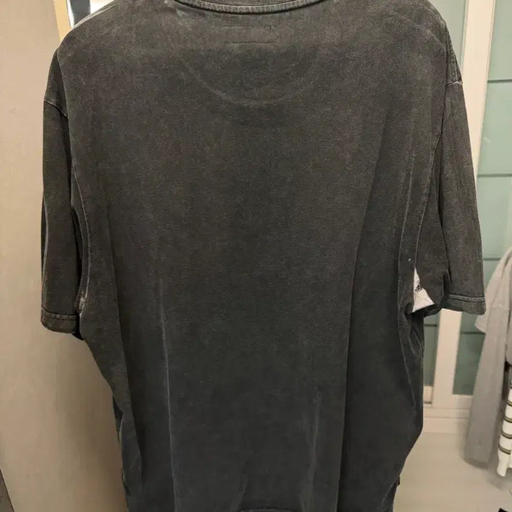[SOLD OUT] Supreme 슈프림 오버프린트 스몰 박스 반팔티 블랙 L