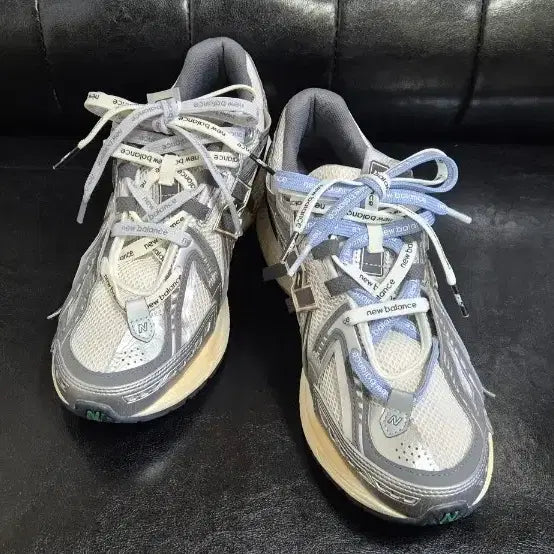 [BUNJANG] New Balance Lettering Shoelaces / 뉴발란스 레터링 신발끈