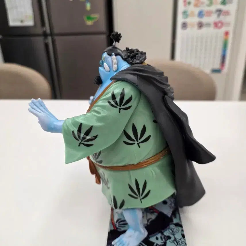[BUNJANG] One Piece Jinbe Figure / 원피스) 아츠제로 징베+아크릴스탠드 박스X