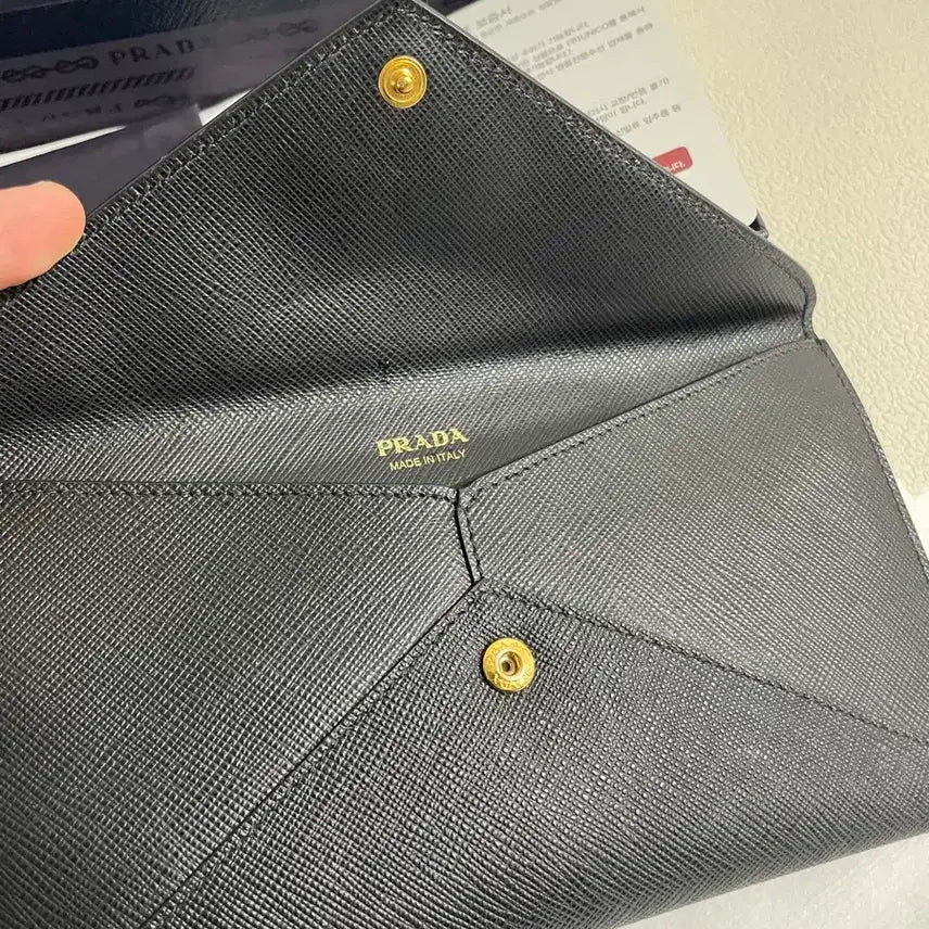 [BUNJANG] Prada Vitello Move Envelope Clutch Wallet / [중고/정품] 프라다 장지갑 클러치(비텔로무브 엔벨롭)
